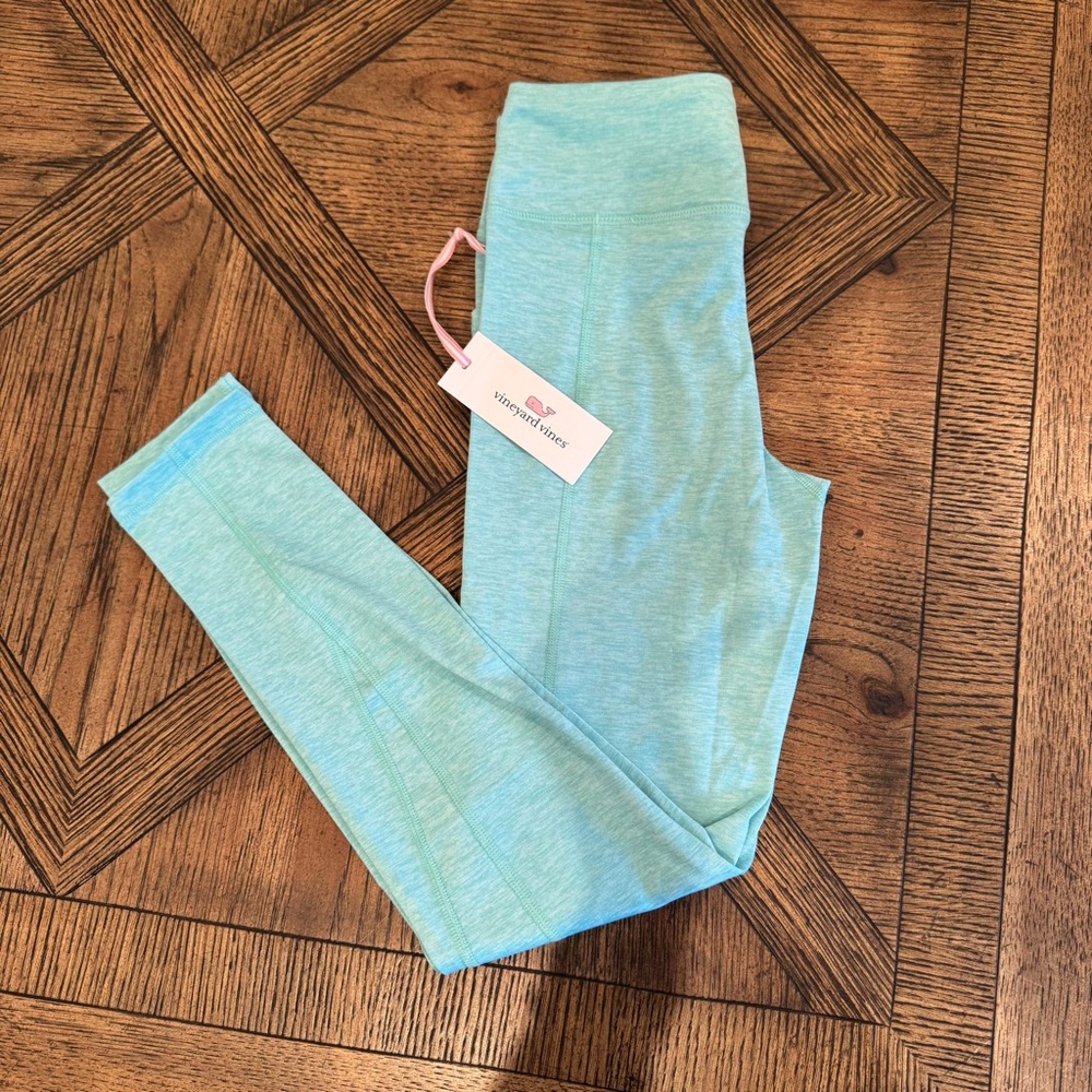 VINEYARD VINES KIDS BRUSHED TERRY LEGGING.  SIZE M (10-12).  NWT.